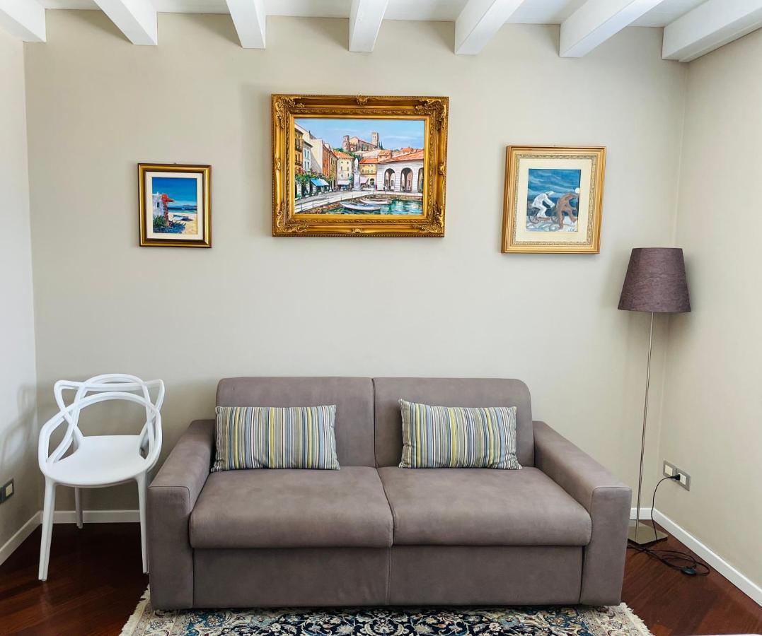 Desehouse Desenzano del Garda Exterior foto